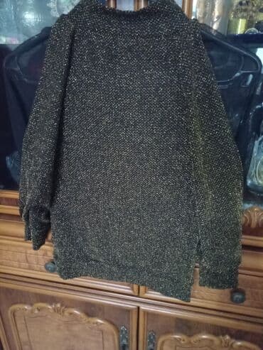 женские черные свитера: Təsviri: - Qadın trikotaj kofta/sviter - Rəng: qara-yaşıl tonlarda — 2