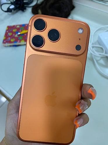 iphone se korpus: Məhsul: Smartfon + qoruyucu kabro Təsvir: - Tam ekranlı, Face ID — 7
