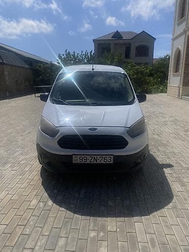 byd 2 ci el: Ford Transit Courier yük furgonu - Kuzov: ağ rəngli, iki arxa qapılı — 2