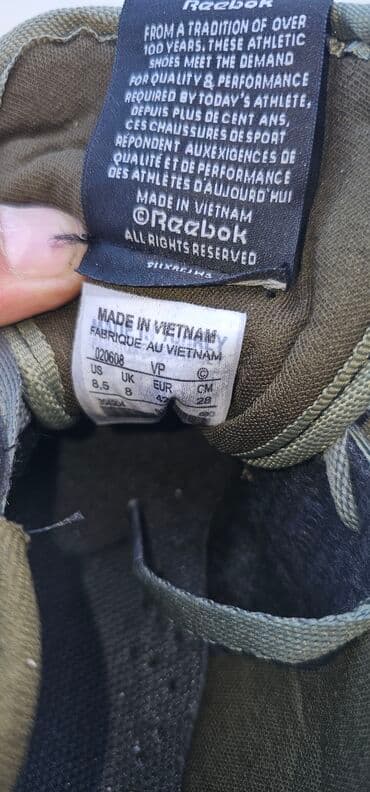 krosovka: REEBOK KRASOFKA 41RAZ GEDİR
MENE BALACA OLDU — 2