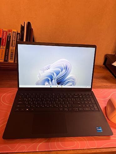 Dell Vostro 15 (i5-1334U) 15.6” FHD 120Hz, 8GB RAM, 500GB SSD Əla