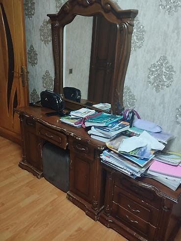 Klassik taxta yataq otağı dəsti - Material: massiv ağacdan — 4