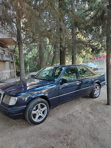 mercedes e class: Mercedes-Benz E 230: 2.3 l | 1990 il Sedan — 6