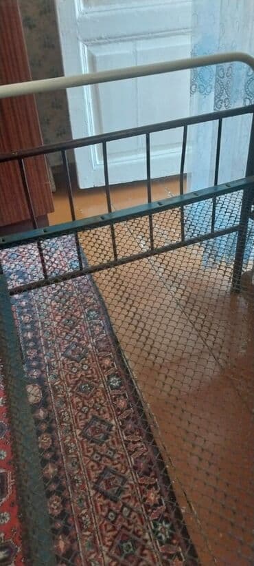 işlənmiş tək kravatlar: Oğlan və qız üçün, İşlənmiş, Çarpayı — 3