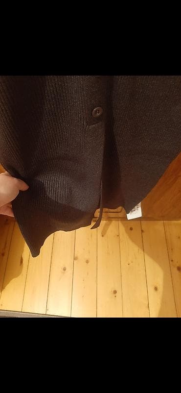 kreditle sac satisi: Qadın trikotaj don Don, yeni, qabaginda razrezi var. Etiketi — 4