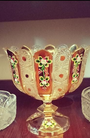 meyve blenderi: Klassik bəzəkli şüşə/qədər-kristal meyvəqabı (ayaqlı) - Material — 1