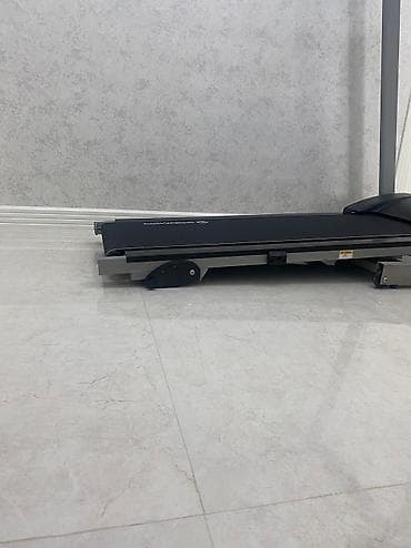 Alman firması olan Brümer şirkətinə məxsus, ideal formada qaçış — 7