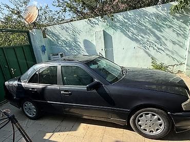 man sat: Mercedes-Benz C 180: 1.8 l | 1996 il Sedan — 4