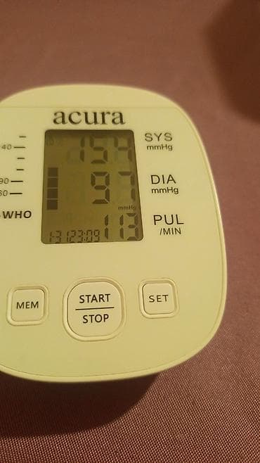 Xəstə baxıcısı,referansli — 1