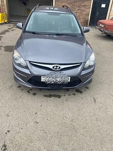 avtomobil satış: Hyundai i30: 1.4 l | 2011 il Universal — 2