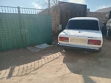 Yağlar və avtokimyəvi maddələr: VAZ (LADA) 2107: 1.5 l | 2002 il 126583 km Sedan — 6