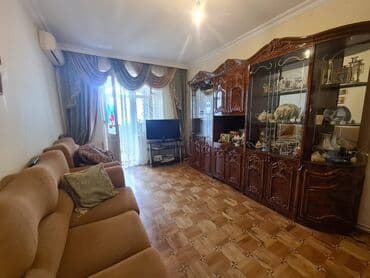 kurdexanida evler: Bakı, Bakıxanov qəs., 3 otaqlı, Köhnə tikili, 80 kv. m — 1