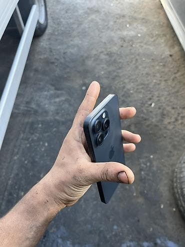 iphone pro max: IPhone 15 Pro Max, Göy — 4