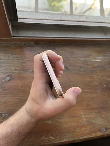 iphone 2 g: IPhone 8 Plus, Qızılı, Simsiz şarj — 3