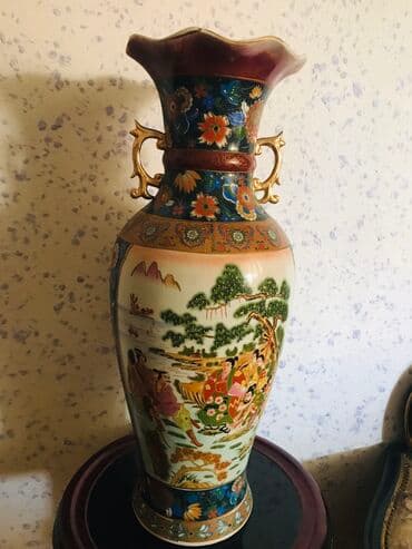 dekorativ gullər: Guldan qedimi boyukdur ev dekoru ucun saxsidandir ustunde nagillardan — 2