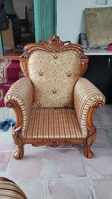 kafe divanı: İşlənmiş, Klassik divan, Divan, Bazasız, Açılmayan — 7