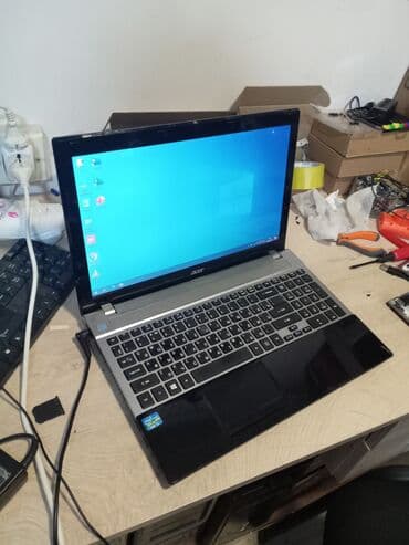 Acer noutbuk - Ekran: təxminən 15.6", LED, matris parlaq, Windows 10