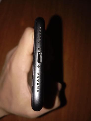 iphone 8 fiyat 2 el: IPhone 11, 64 GB, Qara, Simsiz şarj, Face ID — 4