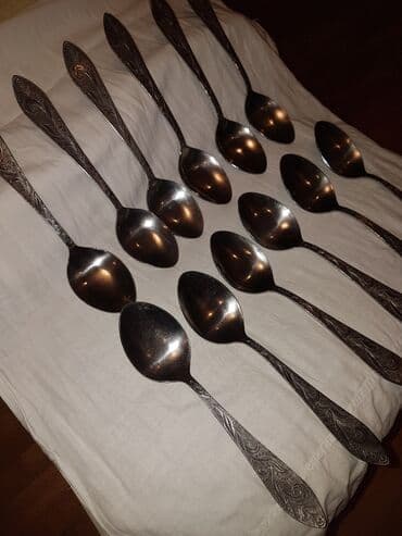 dəm qaşığı: Xörək qaşığı. 12 ədəd. - Dizayn: Dəstənin üzərində oyma bitki — 9