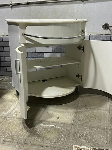 hamam skaflari: Temiz mermerdi satılır qırığ sınıq yoxdu qiymətdə endirim olacaq - — 1