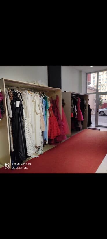 resepsin: Moda evine aid Tikis masini (juke) averlok masini mankenler utu — 3