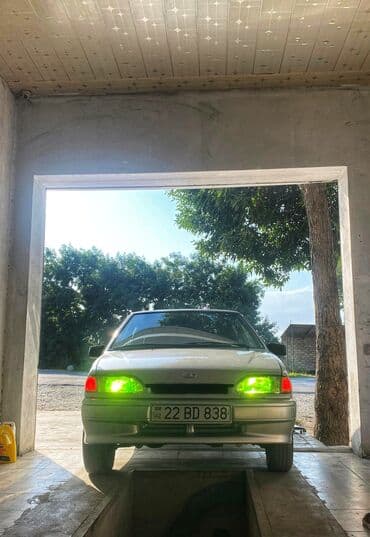 diski barter: Gümüşü rəngli Lada Samara model avtomobil təklif olunur. Bu avtomobil — 6
