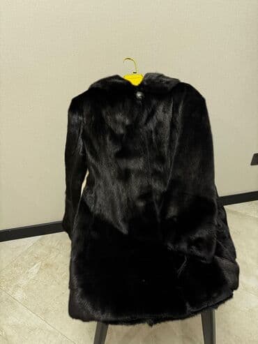 купить корги в баку: Şəkildə gördüyünüz iki fərqli model şuba satılır.Biri açıq qəhvəyi — 4