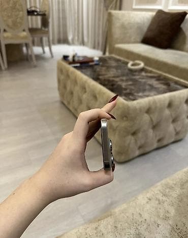 ikinci el iphone se: IPhone 16 Pro, 256 GB, Desert Titanium, Simsiz şarj, Zəmanət — 5