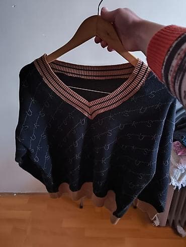 Üst geyimi: İkinci əl geyimlər yeni kimidiler çox çox münasib qiymətə verilir — 1