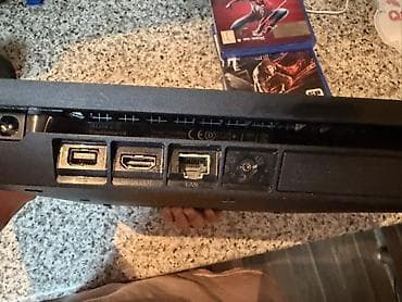 PS4 (Sony Playstation 4): Sony PlayStation 4 Slim komplekti • Konsol: PS4 Slim (Sony), qara — 4