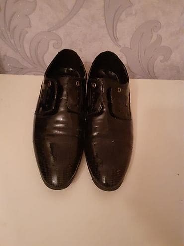 ayaqqab: Gencede satilir lakli klassik qara ayaqabi Turkiye istehsalidir baha — 2