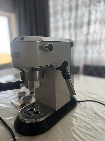 sud seperatoru: Qəhvə maşını Delonghi, Yarımavtomat, Yeni — 3