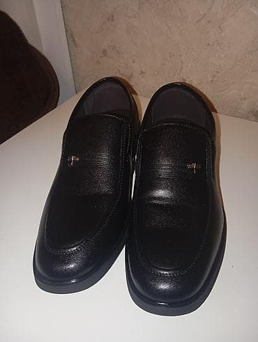 ayaggabı: Klassik kişi mokasinləri - Rəng: qara - Üst material: hamar parlaq — 1