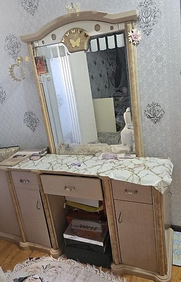 Təcili çox ucuza satılır. Keyfiyyətli materialdan mebel. ölçüləri