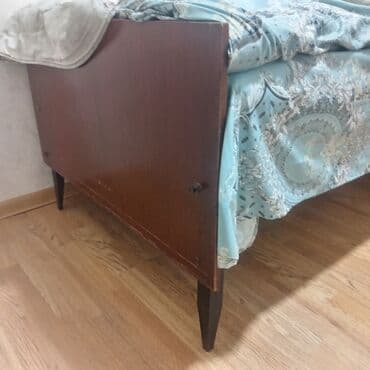 Спальные гарнитуры: Односпальная кровать, Без подьемного механизма, Без матраса, Без выдвижных ящиков — 3