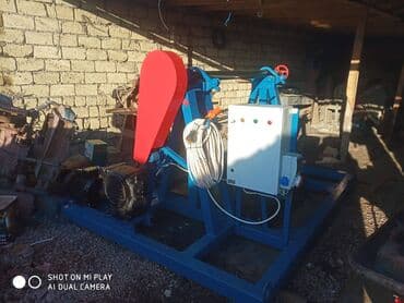 i̇stehsal avadanlığı: Kabel yığan. 5000 metr 16 lıq kabel dolayır.Kabel yigan — 2