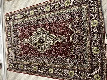 İran üslubunda klassik naxışlı xalça - Forma: düzbucaqlı - Rəng — 1