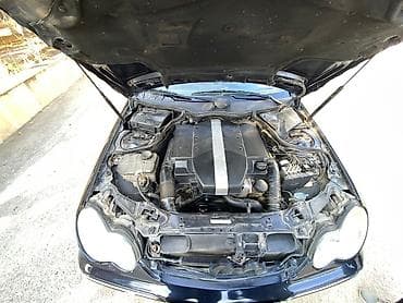 Aksesuarlar və tüninq: Mercedes-Benz C‑Class sedan - Korpus: qara rəng, 4 qapı, yüngül — 8