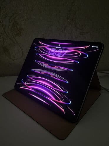 Masaüstü kompüterlər və iş stansiyaları: İpad Pro M2 12.9 6cı nəsil heç bir problemi yoxdu çox az istifadə — 2