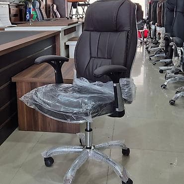 ofisde islenib: Yeni, Təkərli, Qolları tənzimlənir, Dəri — 10