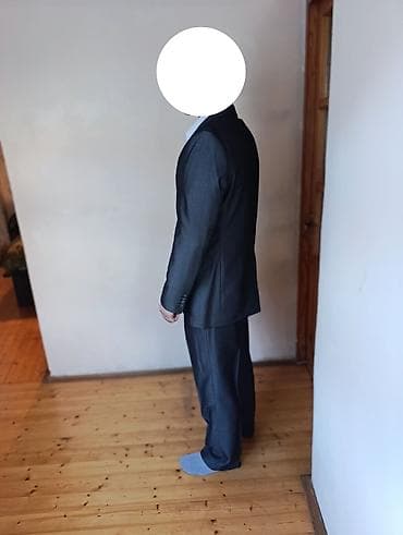 Костюмы: Kişi kostyum dəsti. Yenidir. Ölçü 46 - Rəng: tünd boz, incə zolaqlı — 3