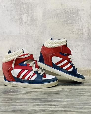 Məhsul: Yüksək boğazlı idman ayaqqabıları Təsvir: - Rənglər: qırmızı