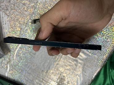 hard disk temiri: Məhsul: Apple iPhone 13 (Midnight), arxa şüşəsi və gövdə hissələrində — 3