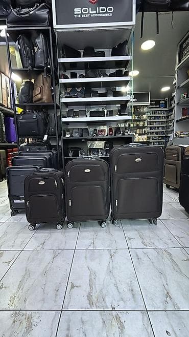 Çamadanlar: Səyahət çamadanları dəsti – 3 ölçü - Rəng: tünd qəhvəyi - Korpus — 1