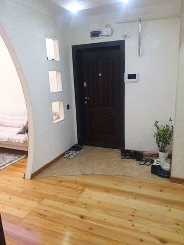 mkr: Bakı, 8-ci mikrorayon, 3 otaqlı, Köhnə tikili, m. Azadlıq Prospekti, 70 kv. m — 7