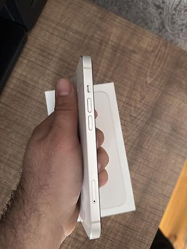 iphone 11 white: IPhone 13, Ağ — 3