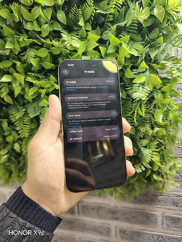 apple ekran: IPhone 16 Pro Max, 256 GB, Desert Titanium, Zəmanət, Simsiz şarj, Face ID — 3