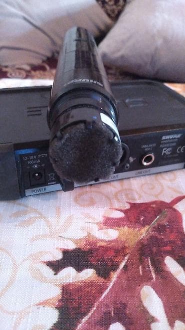 radiolar: Shure PGX4 simsiz mikrofon sistemi təqdim olunur. Dəstə şəkillərdə — 5