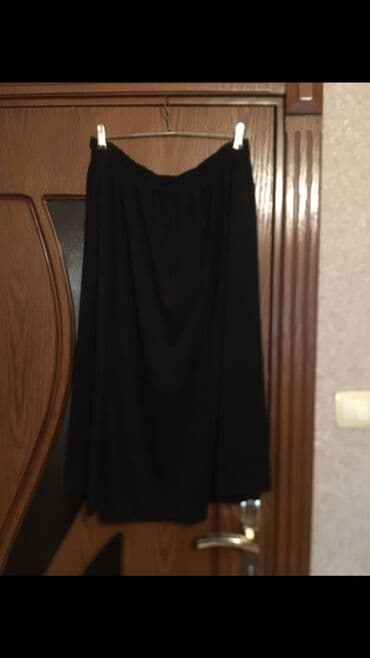 don şəkilləri çəkmək: - Kəsmə naxışlı qədəh dəsti: 5 ədəd şüşə qədəh. Hər birinin üzərində — 8