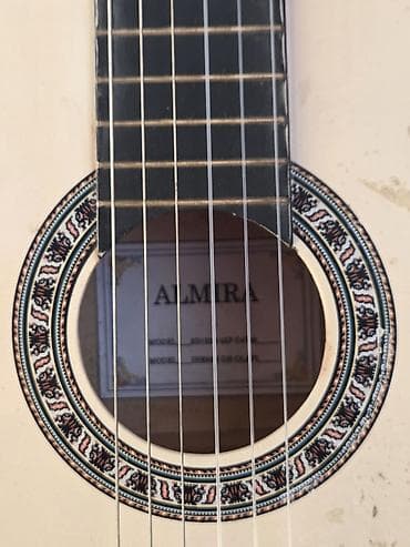 fender gitara: ALMIRA klassik gitara ƏLAQƏ : (010)515-84-03 - Brend: ALMIRA - Korpus — 3